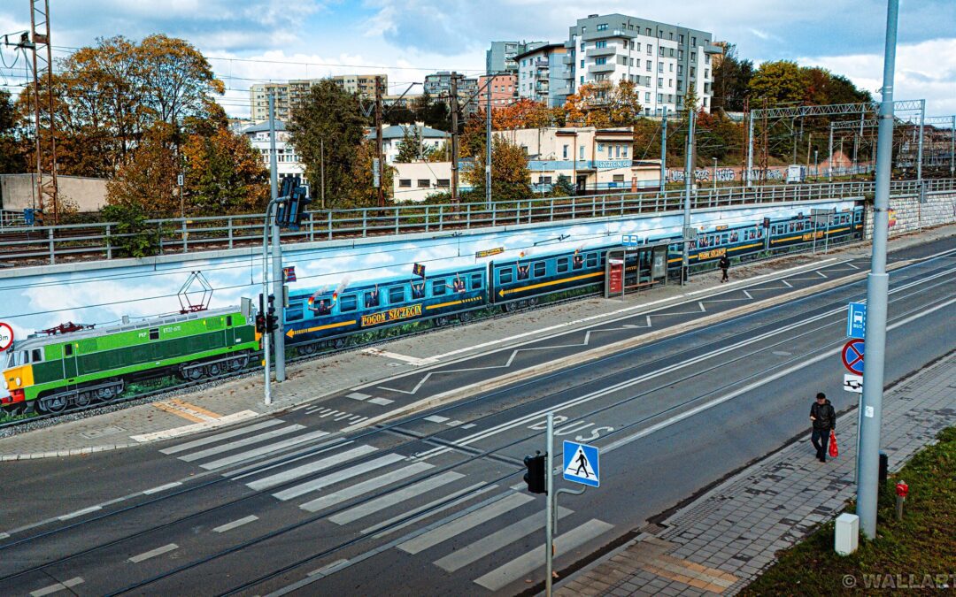 wykonany mural - pociąg z kibicami Pogoni Szczecin