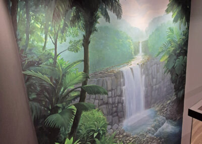 obraz na ścianie przedstawiający wodospad i dżunglę
