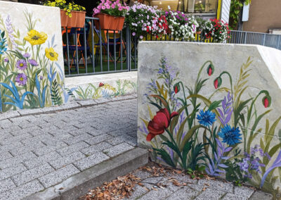 pomalowany murek - Park Wodiczki